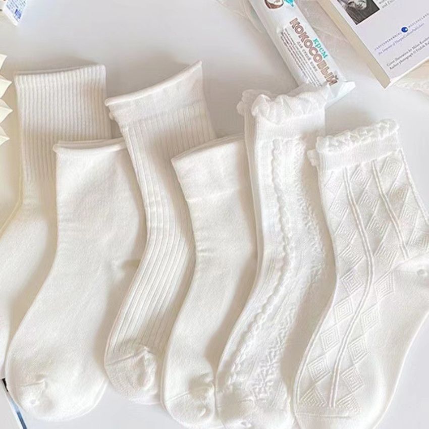 Tất nữ màu trắng siêu xinh phong cách Hàn,vớ nữ trắng trẻ trung TN29