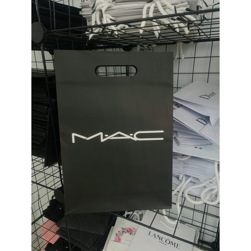 Túi giấy để tặng kèm takashimaya và Mac, sephora, Jo Malone, Estee, Boss
