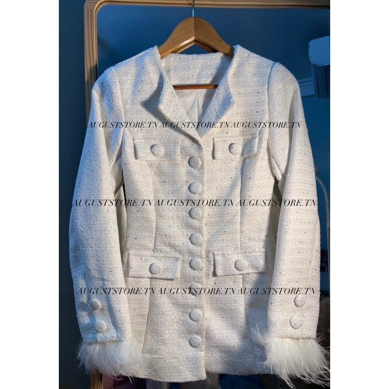 Váy dạ tweed Y.S.L phim Celebrity, cúc bọc tay phối lông vũ sang chảnh