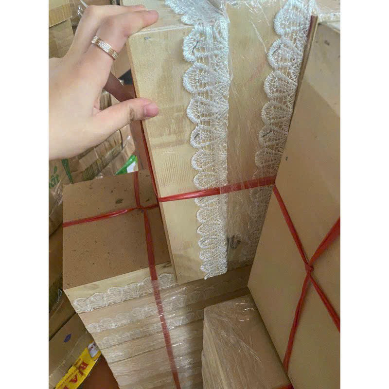 KHAY Gỗ REN + Combo 5 Màng Co 35cm x  25cm x 8cm