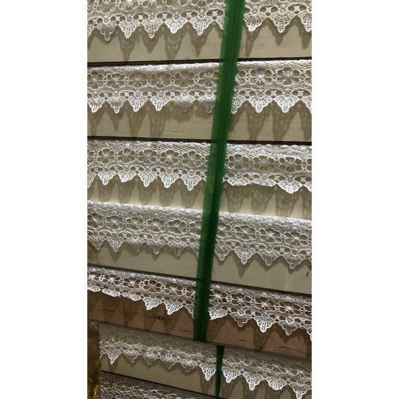 KHAY Gỗ REN + Combo 5 Màng Co 35cm x  25cm x 8cm