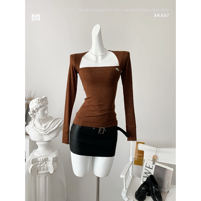 Áo phông loang cổ vuông kèm tag MEIMEI