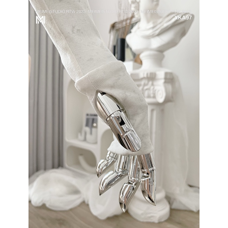 Áo phông loang cổ vuông kèm tag MEIMEI