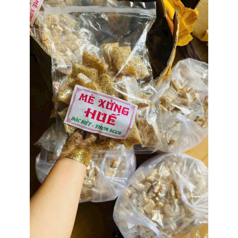 100g kẹo mè xửng Huế