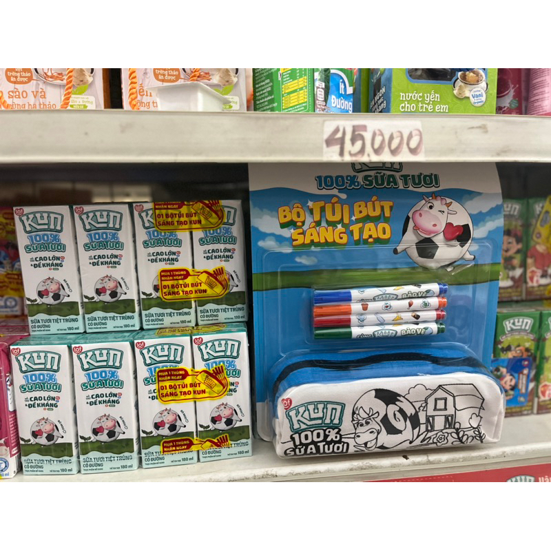 Thùng Sữa Kun tươi vui có đường thùng 48 hộp x 180ml Tăng Túi Bút