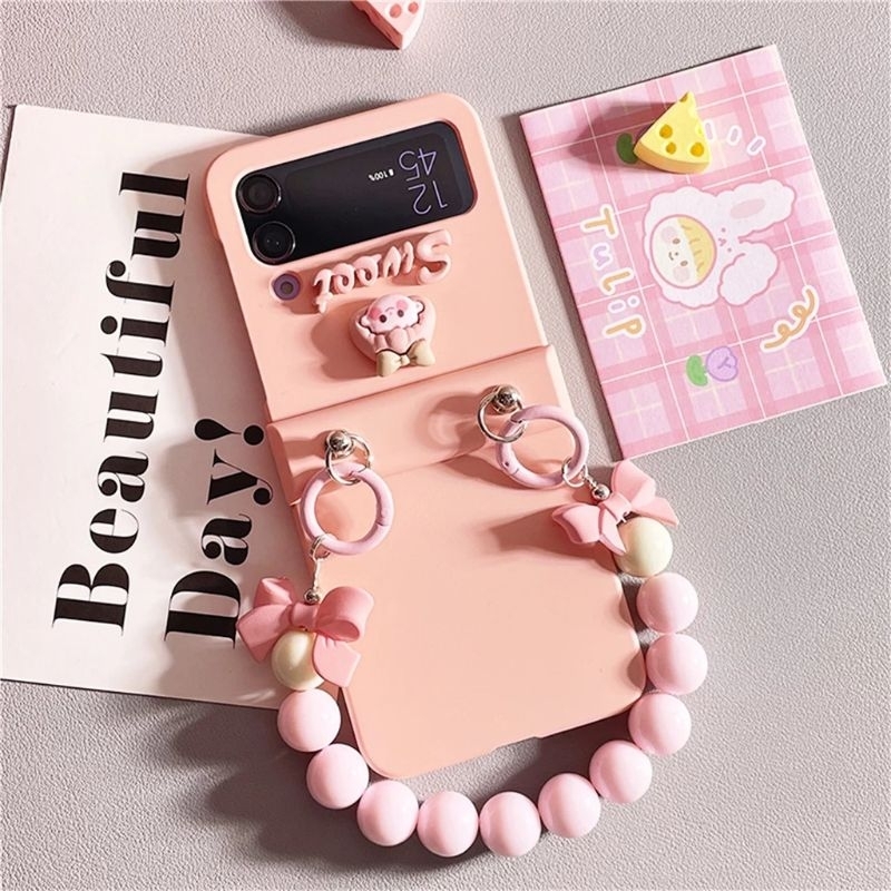 Nhiều màu - Ốp Z Flip5 - Z Flip4 - Z Flip3 - Flip5 5G màu pastel charm em bé kèm dây nơ và thanh bảo vệ bản lề