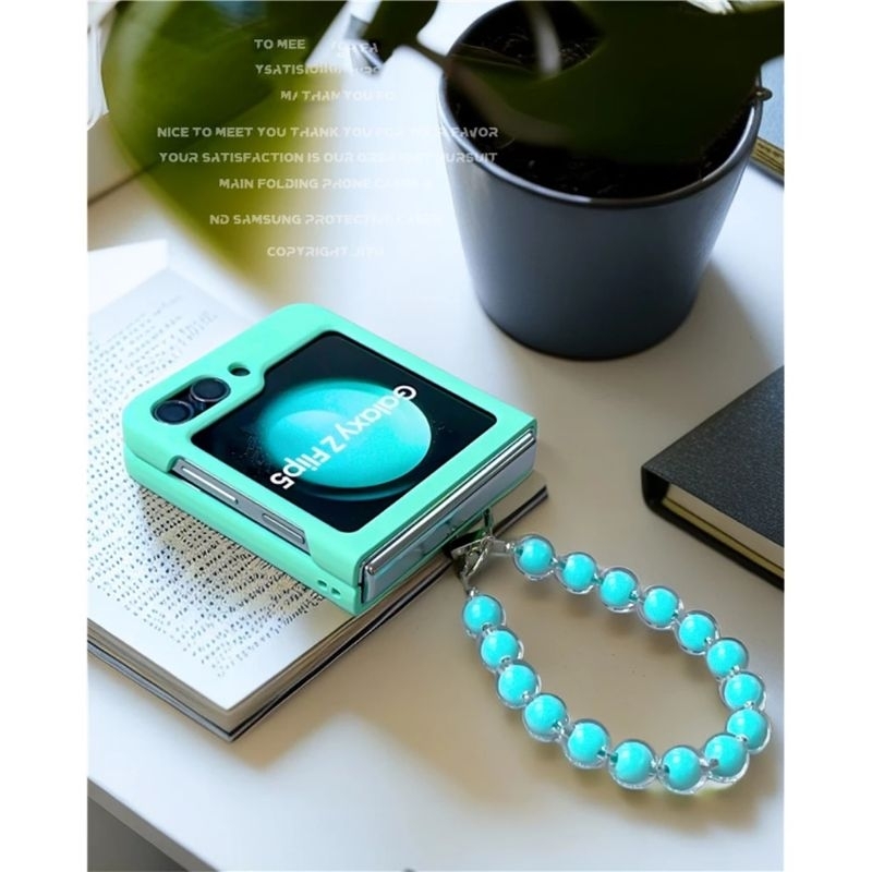 Nhiều màu - Ốp Z Flip5 - Z Flip4 - Z Flip3 - Flip5 5G màu pastel dễ thương kèm dây hạt xinh xắn