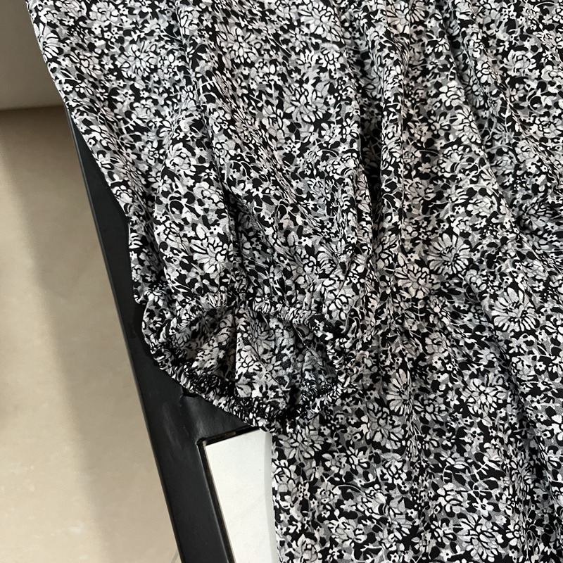 U115 Váy hoa nhí xuất dư của MAJE