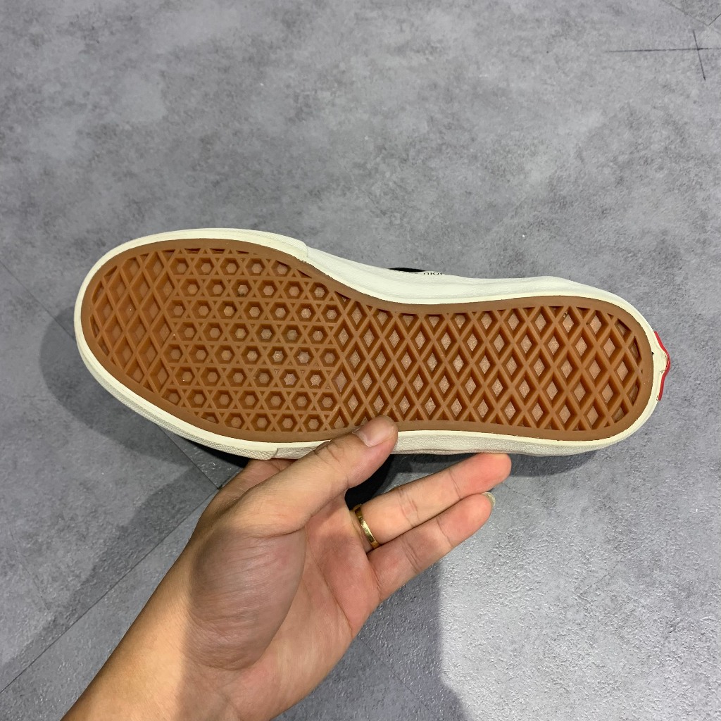 Giày 2hand Vans Classic Slip-on VLT LX 8536