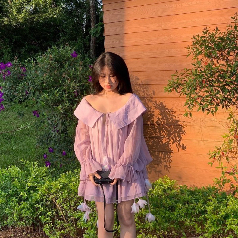 Đầm ngắn trễ vai tay dài có bo chun ở eo và ngực | Lace Mini Dress