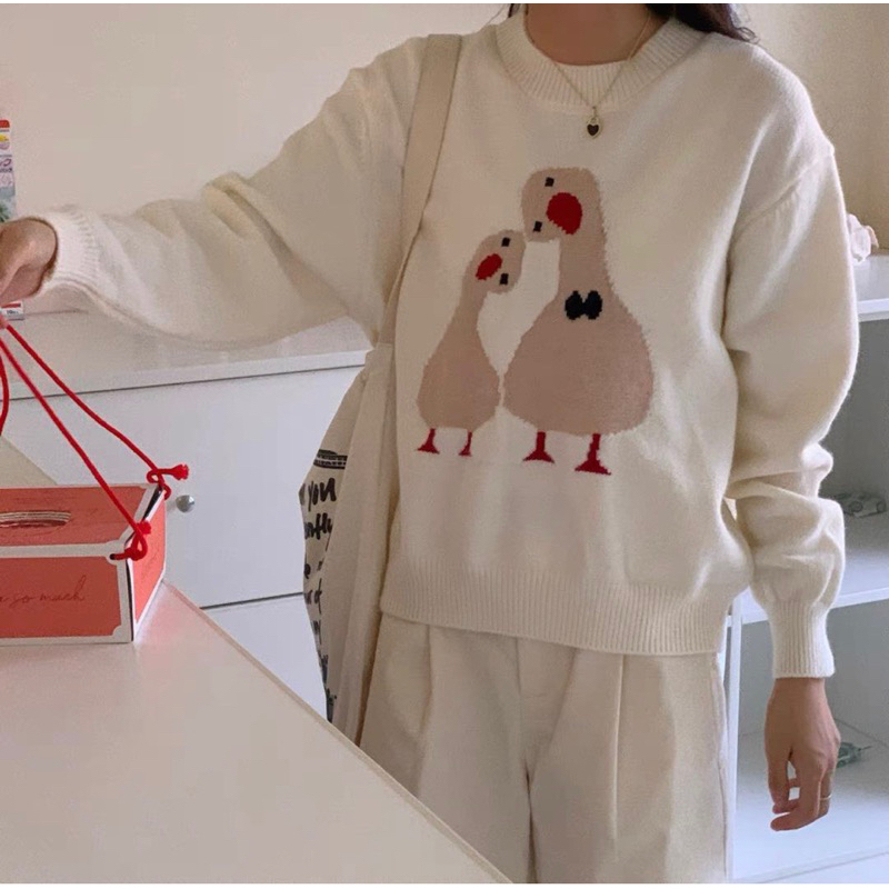 Áo len thêu vịt cute