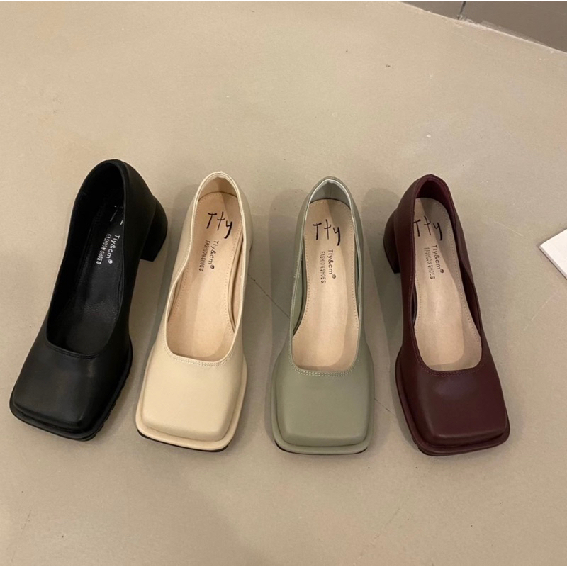 Giày cao gót mũi vuông màu ĐEN