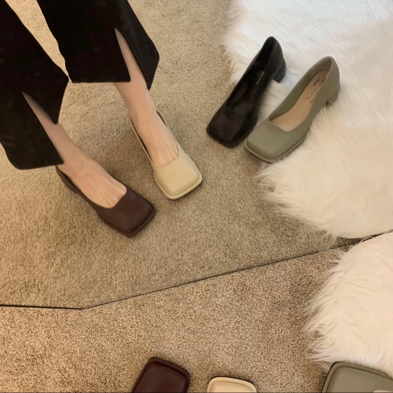 Giày cao gót mũi vuông màu ĐEN