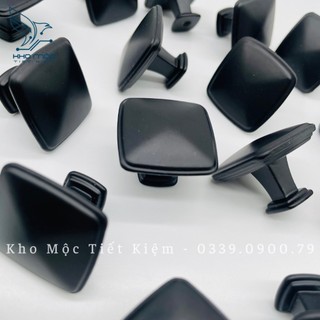Núm tủ đen cho hộc kéo tủ áo, tay nắm tủ bếp tn99899
