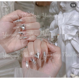 Nailbox thiết kế lấp lánh đính đá nhũ xà cừ