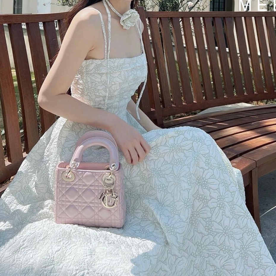 Váy hoa 2 dây xếp lý ngực có kèm choker, đầm hoa xoè 2 dây tiểu thư_L44