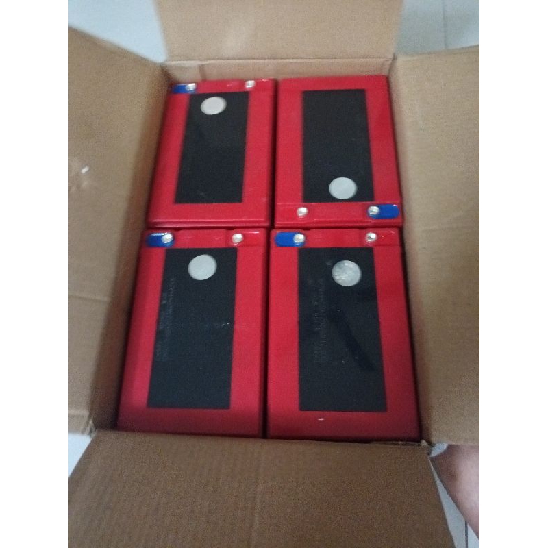 Bộ 4 bình Acquy yamato 12v 14ah khô dùng cho xe đạp, máy điện. Loa kéo, Bộ lưu trữ năng lượng mặt trời, quạt tích điện.