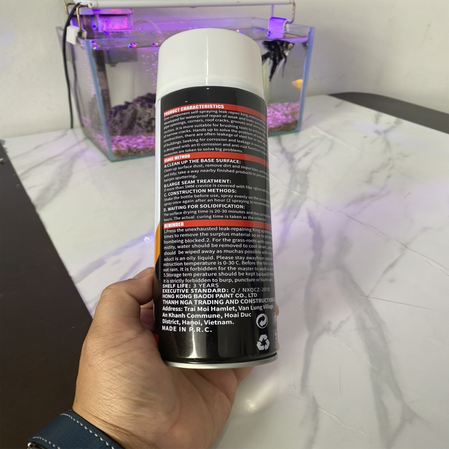 Bình Xịt Chống Thấm Sakyse của Nhật 750ml màu trắng và đen