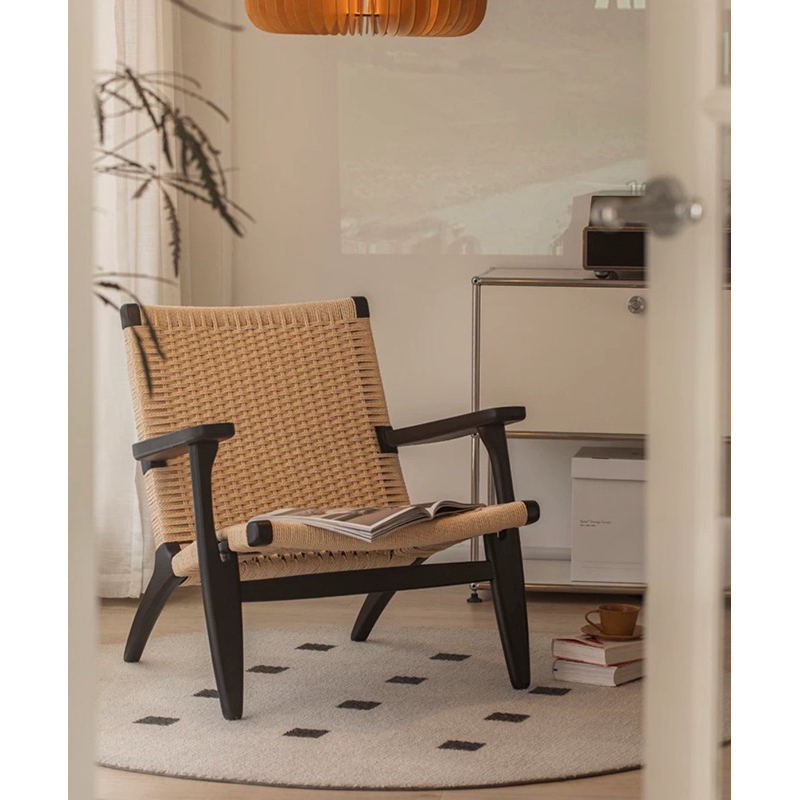 Ghế gỗ sồi tựa lưng mây đan nhập khẩu cao cấp / CH25 Lounge Chair