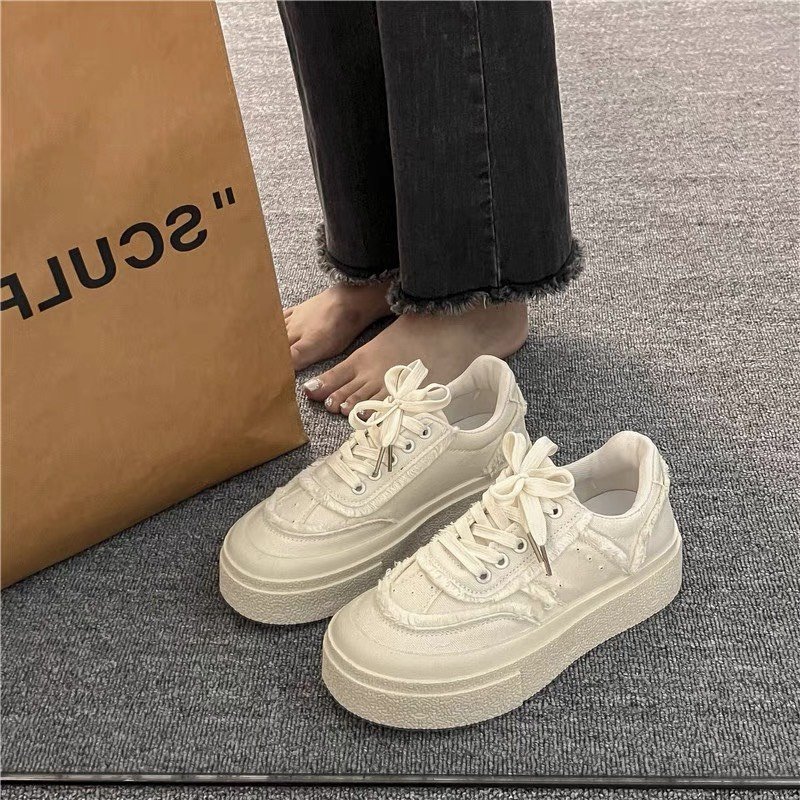 Giày nữ sneaker / Giày thể thao vải tua đế độn 5p tăng chiều cao siêu hot hit