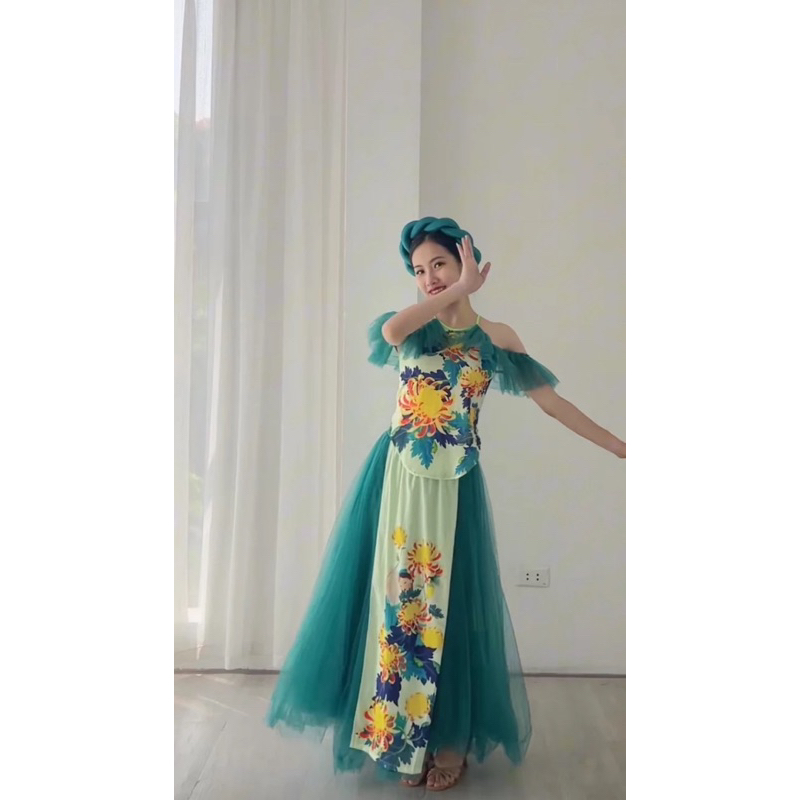 Yếm múa xanh liền thân siêu đẹp YM04