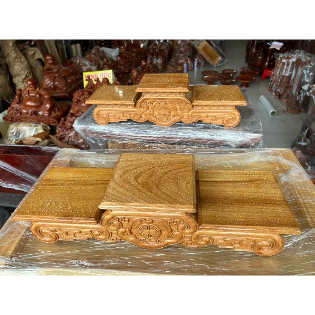 Tam cấp, Đế kê Bát Hương mẫu Con Dơi Đế cuốn gỗ Gõ cao cấp mặt liền, kích thước Mặt 14cm đến 20Cm