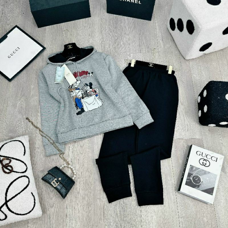 BỘ HOẠT HÌNH MICKEY ÁO XÁM MŨ MIX QUẦN BAGGY