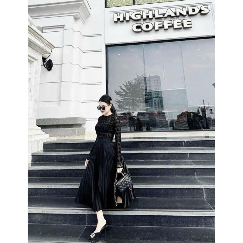 Chân váy maxi xếp ly cạp chun chữ QC