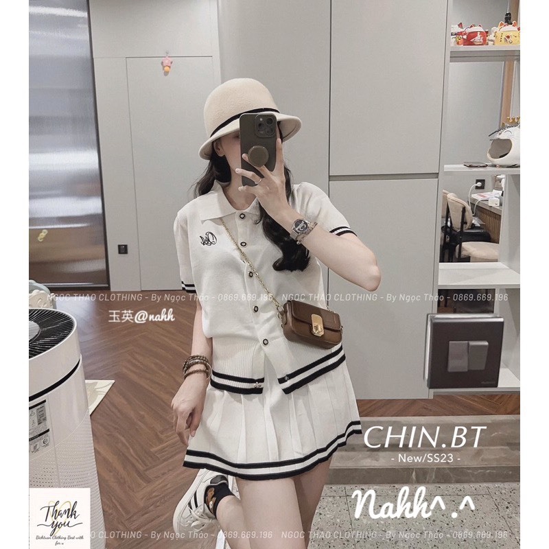 SET ÁO LEN POLO MIX CHÂN VÁY XẾP LI CHỮ THÊU QA HÀNG QUẢNG CHÂU CAO CẤP SIÊU ĐẸP - SET LEN NỮ VIỀN ĐEN TÔN DÁNG