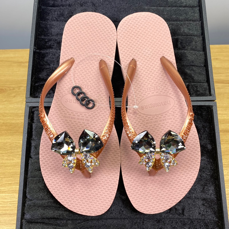 Dép cao su gắn Charm Nơ Đen kèm vòng thâu quai