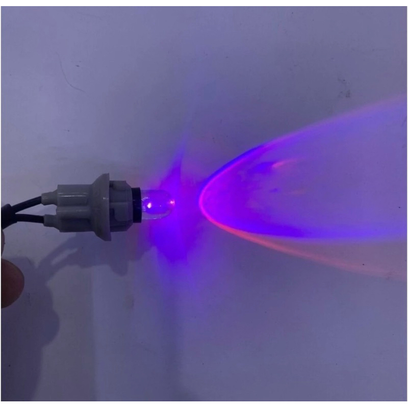 Đèn led Demi xinhan chân T10 nháy 7 màu