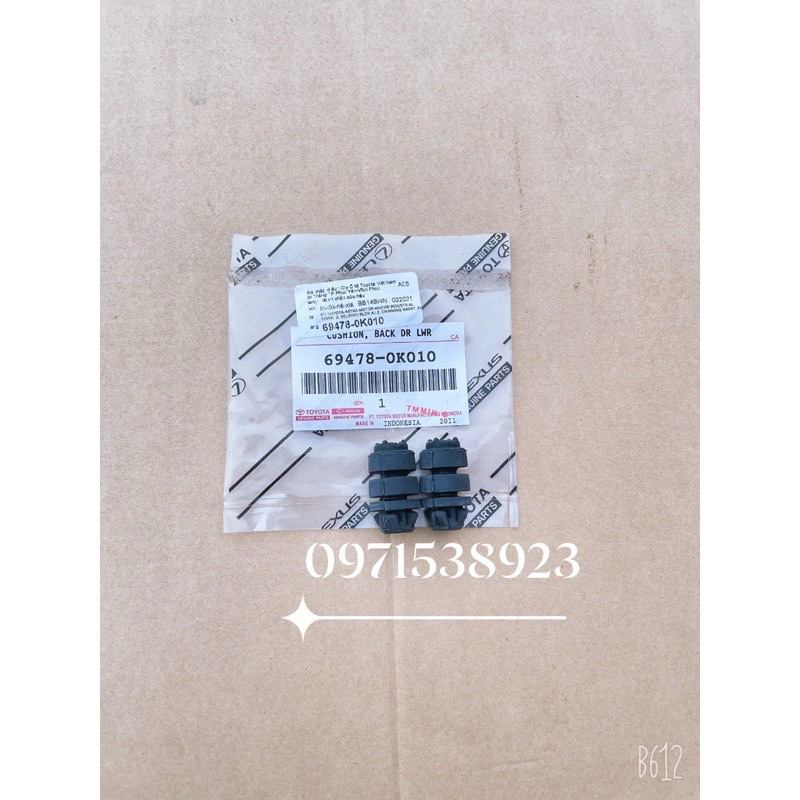 Cao su giảm chấn cốp hậu TOYOTA INNOVA FORTUNER 2006-2021 xịn chính hãng 694780k010 90541t0003