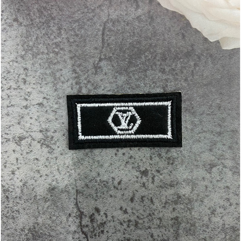 Sticker , logo thêu LV các mẫu ủi nhiệt