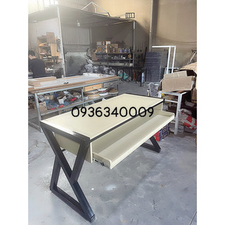 Bàn hộc đàn,bàn để đàn organ khung sắt to chắc chắn dài 1m4
