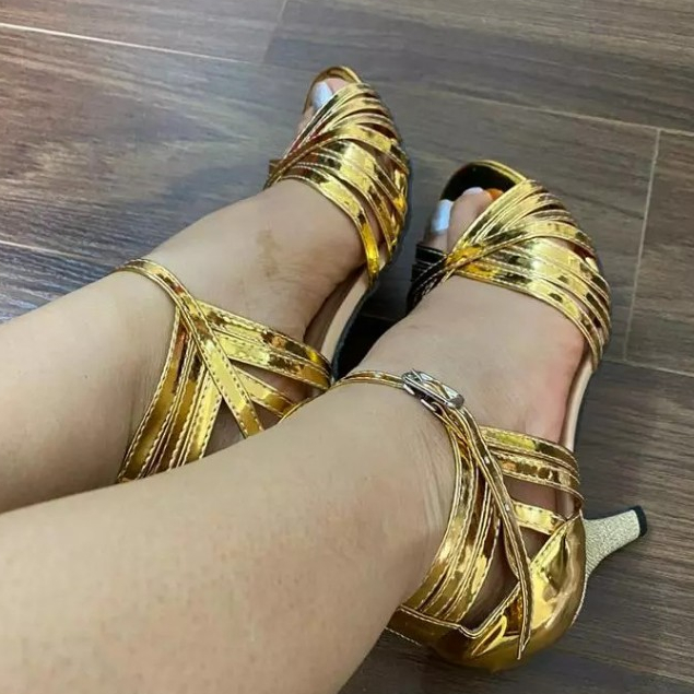 Giày khiêu vũ hở mũi màu vàng bóng ,sáng gót 5 phân -7 phân
