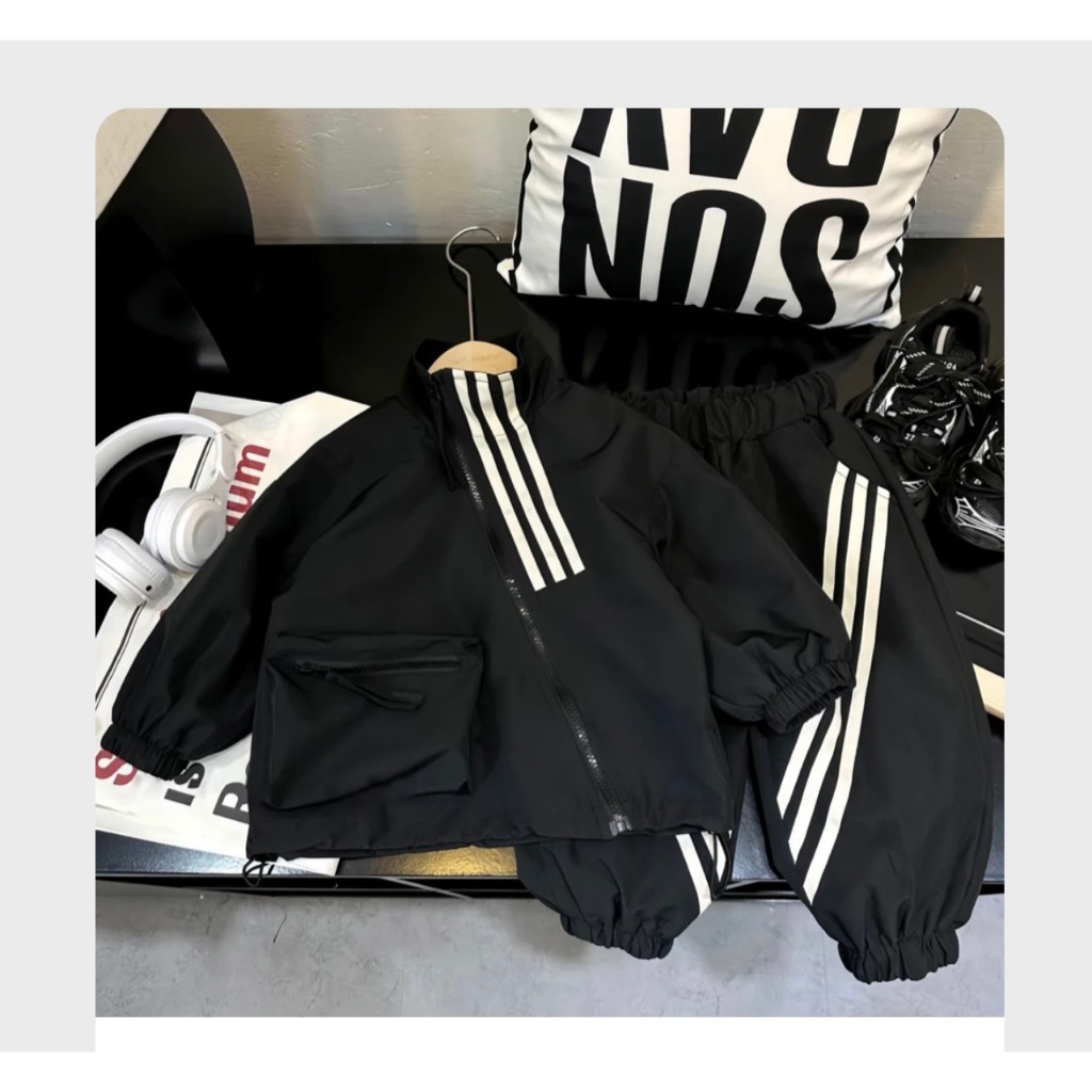 BỘ GIÓ KHÓA NHĂN màu đỏ , đen thu đông cho bé trai size 10-28kg, quần áo trẻ em