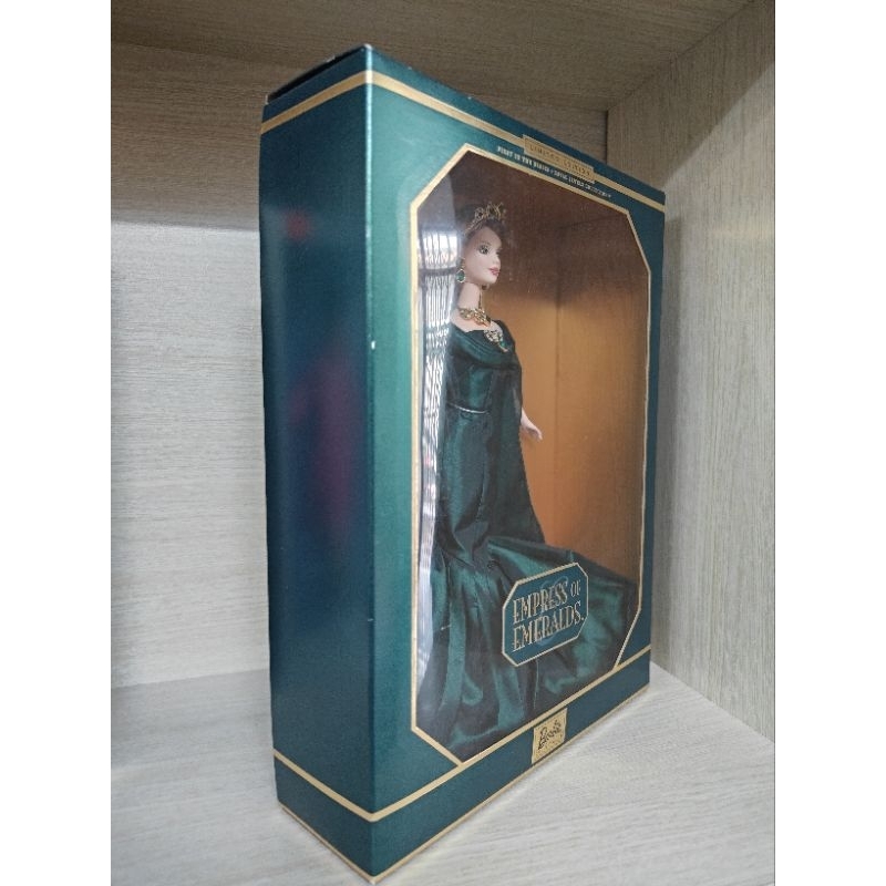 Búp bê barbie Emeralds