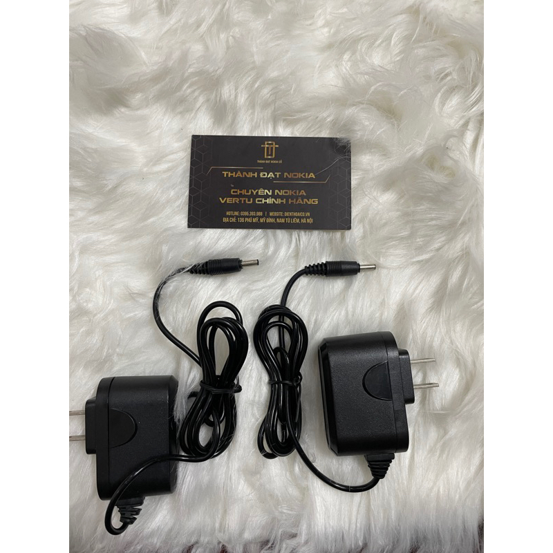 Sạc chân tròn to zin