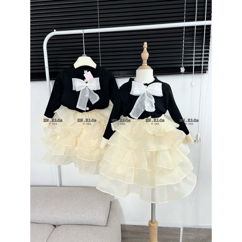 Set áo váy đính nơ trước ngực lên dáng cực xinh cho bé 10-30kg