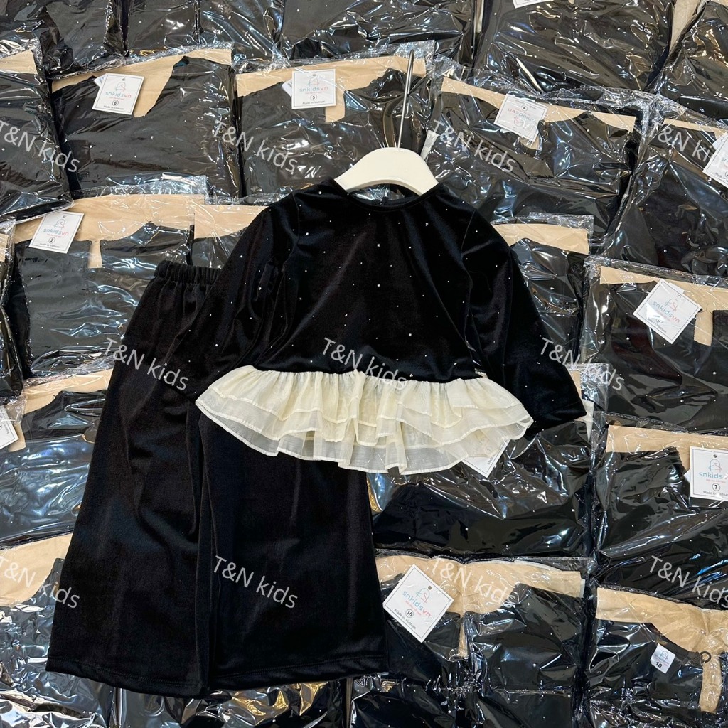 Set nhung mềm đá nhũ bèo tơ mix cùng quần suông cho bé gái 10-30kg