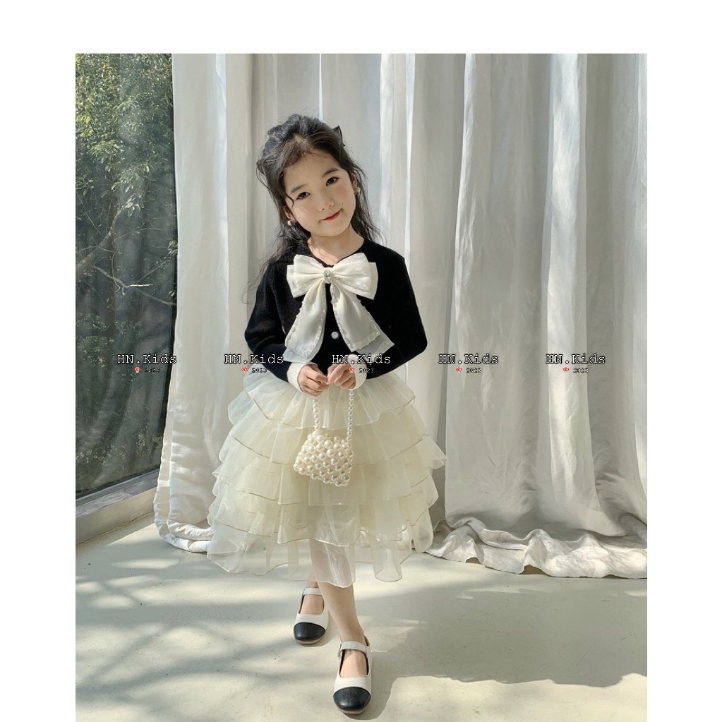 Set áo váy đính nơ trước ngực lên dáng cực xinh cho bé 10-30kg