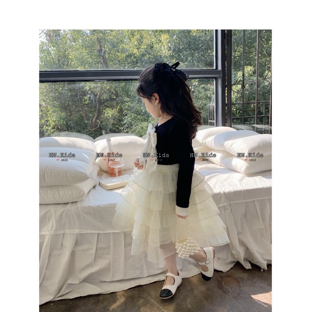Set áo váy đính nơ trước ngực lên dáng cực xinh cho bé 10-30kg