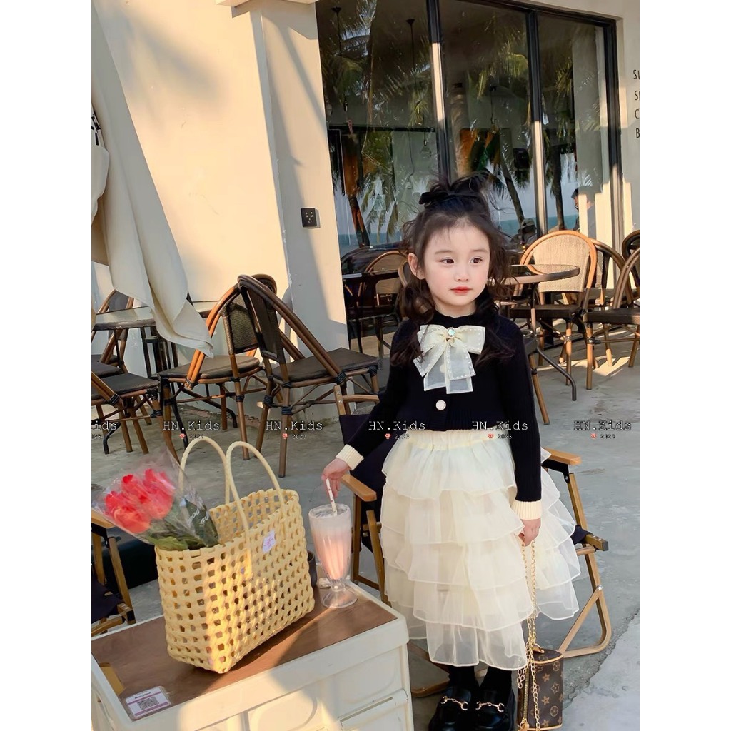 Set áo váy đính nơ trước ngực lên dáng cực xinh cho bé 10-30kg