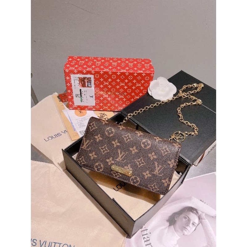 Túi đeo chéo lv lily có hộp xịn sò 20cm