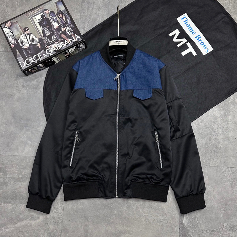 Áo Khoác Bomber Gió Nam Nữ Dsq2 Phối Vải Bò Xanh Thẫm Nắp Túi In Vạch Chữ Cam Sau Lưng Cho Các Boy Phố Đi Chơi Đi Học