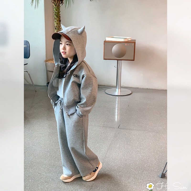 Set bộ nỉ kéo khoá có mũ sừng cho bé gái siêu xinh có 2 màu size từ 14-48 cân