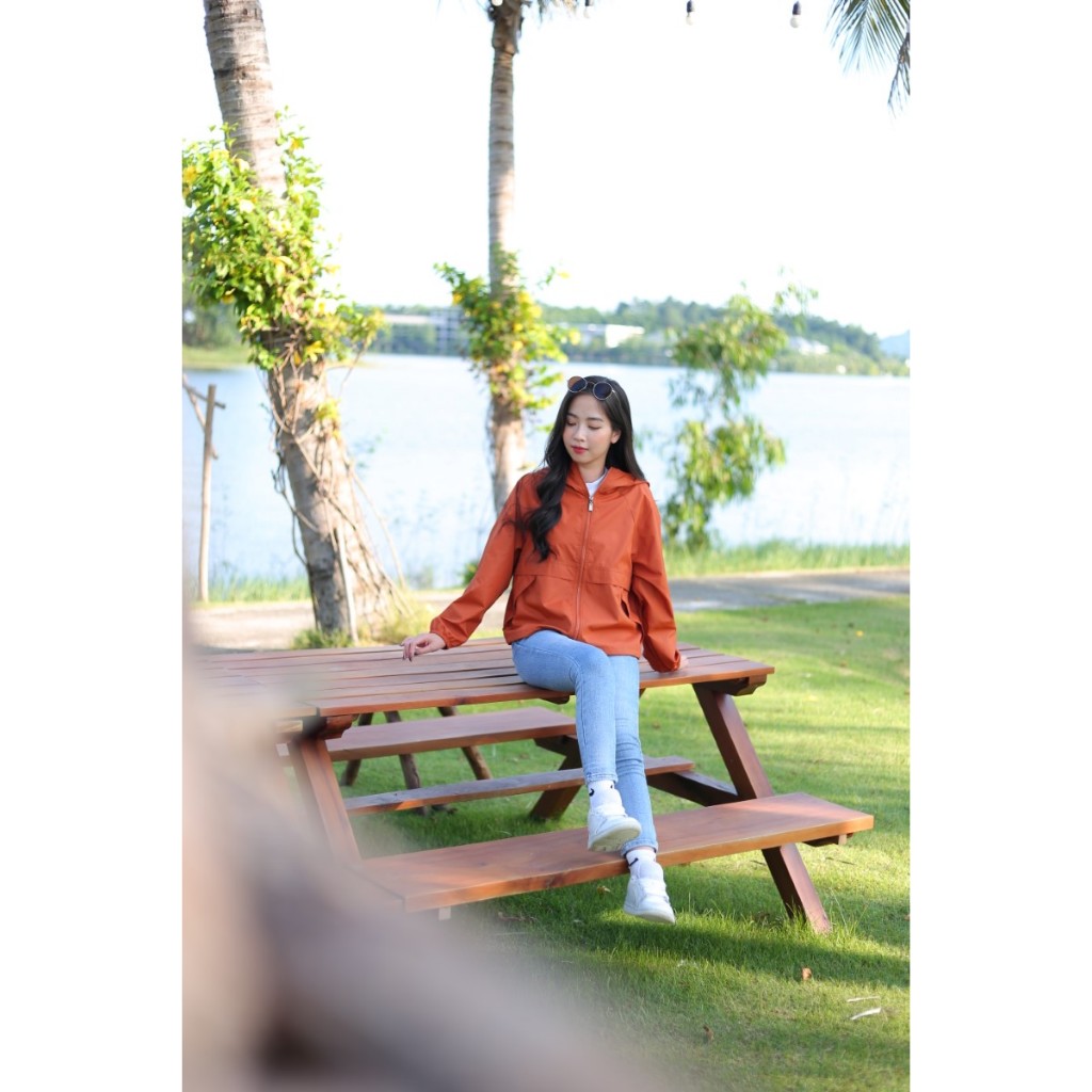 Áo khoác gió nữ SPEARL thiết kế trẻ trung - 231JWS1001