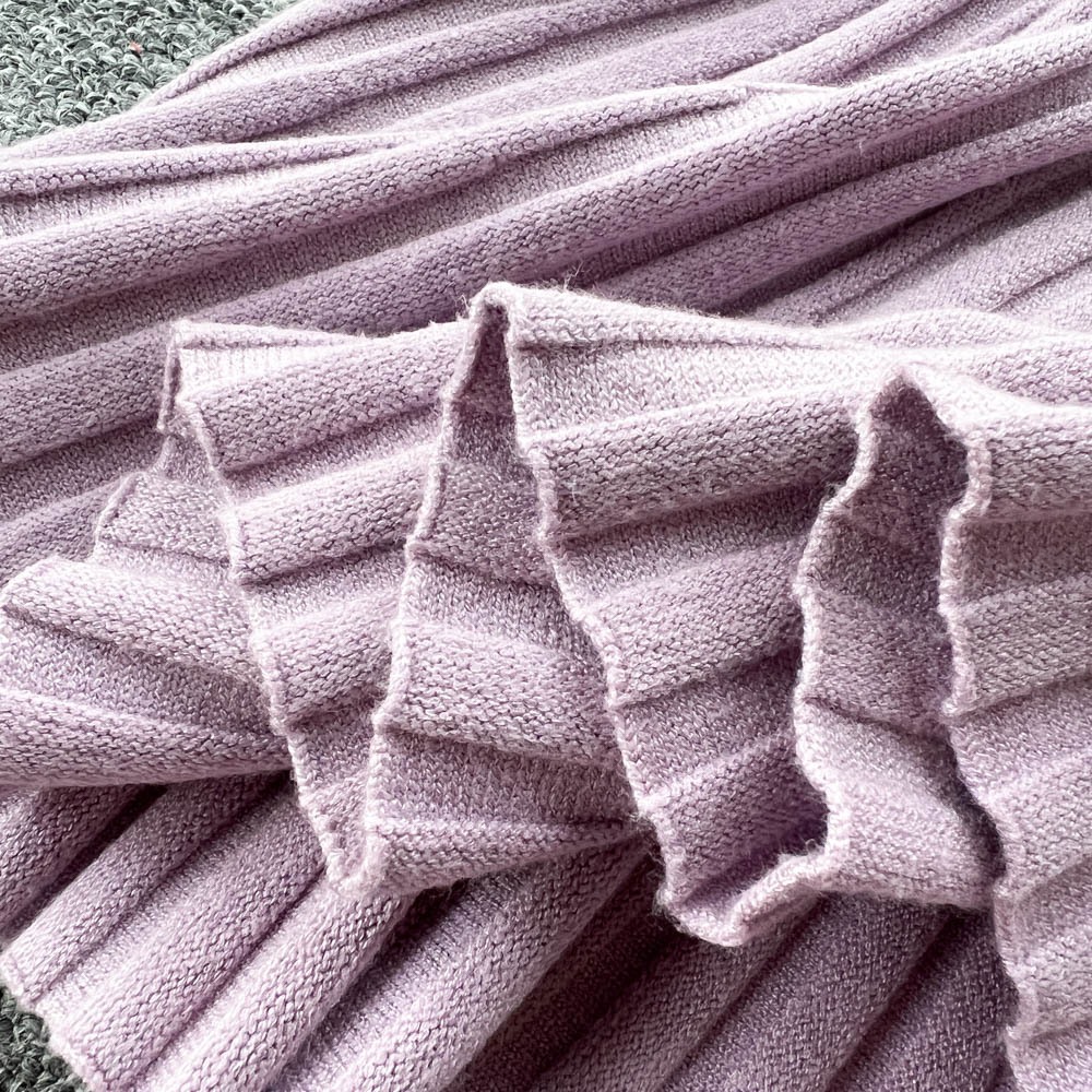 Set áo len cardigan kèm váy đuôi cá xếp ly hai mảnh