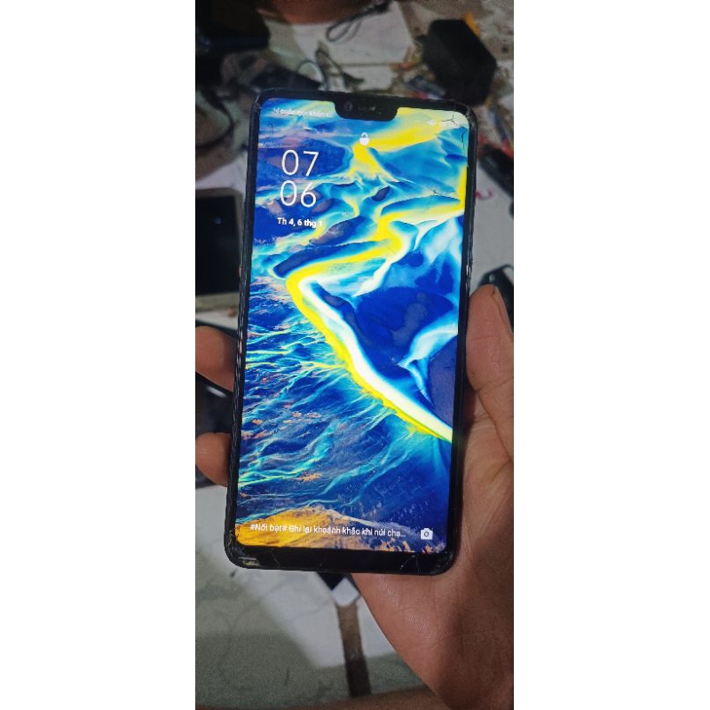 cụm xác Oppo F7 còn màn bị MK nứt kính