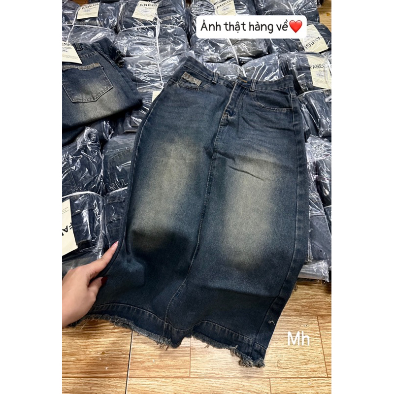 Chân váy jean rách gấu dáng dài